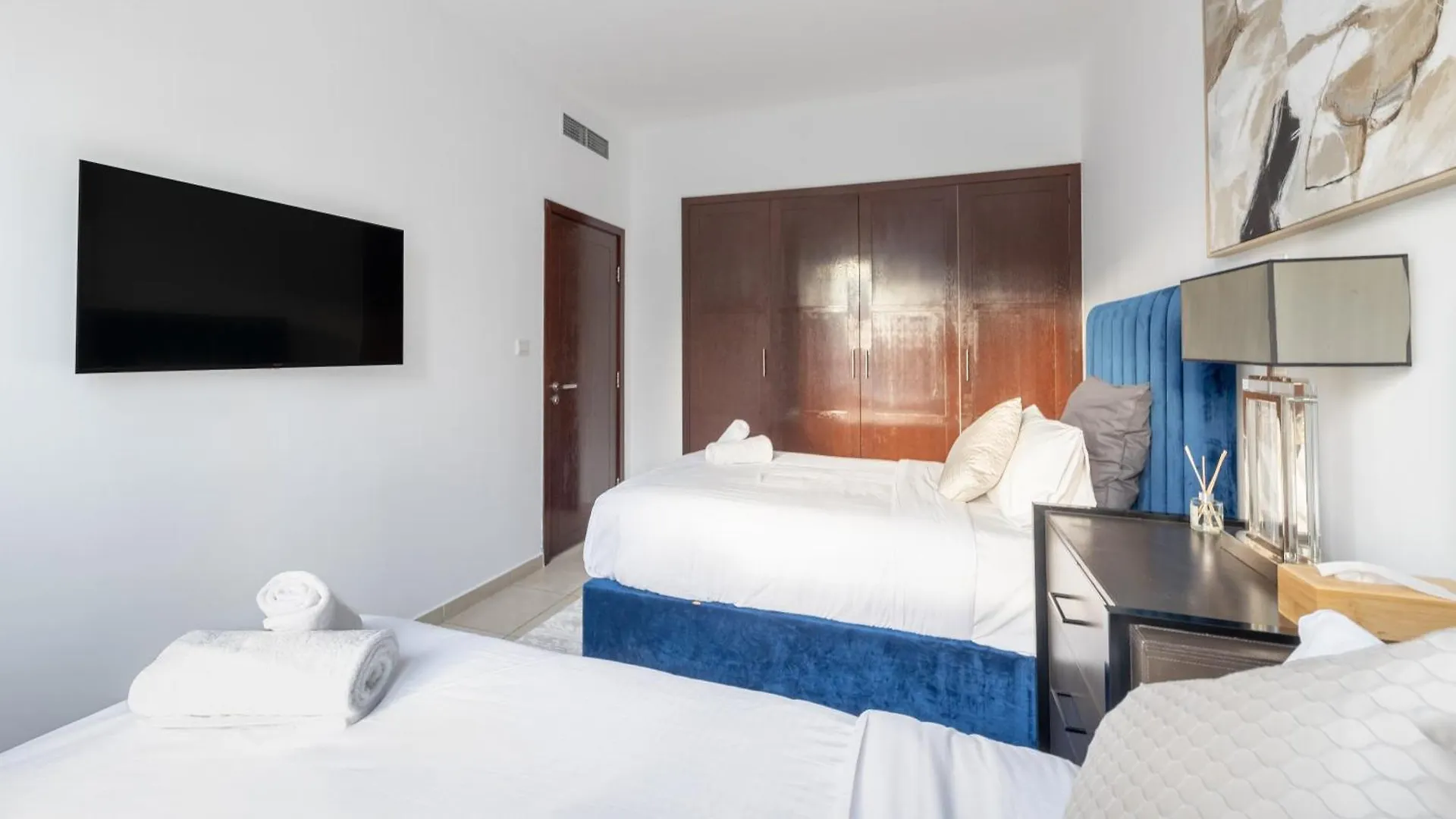 Burj And Fountain View 3Br Plus Maids Дубай