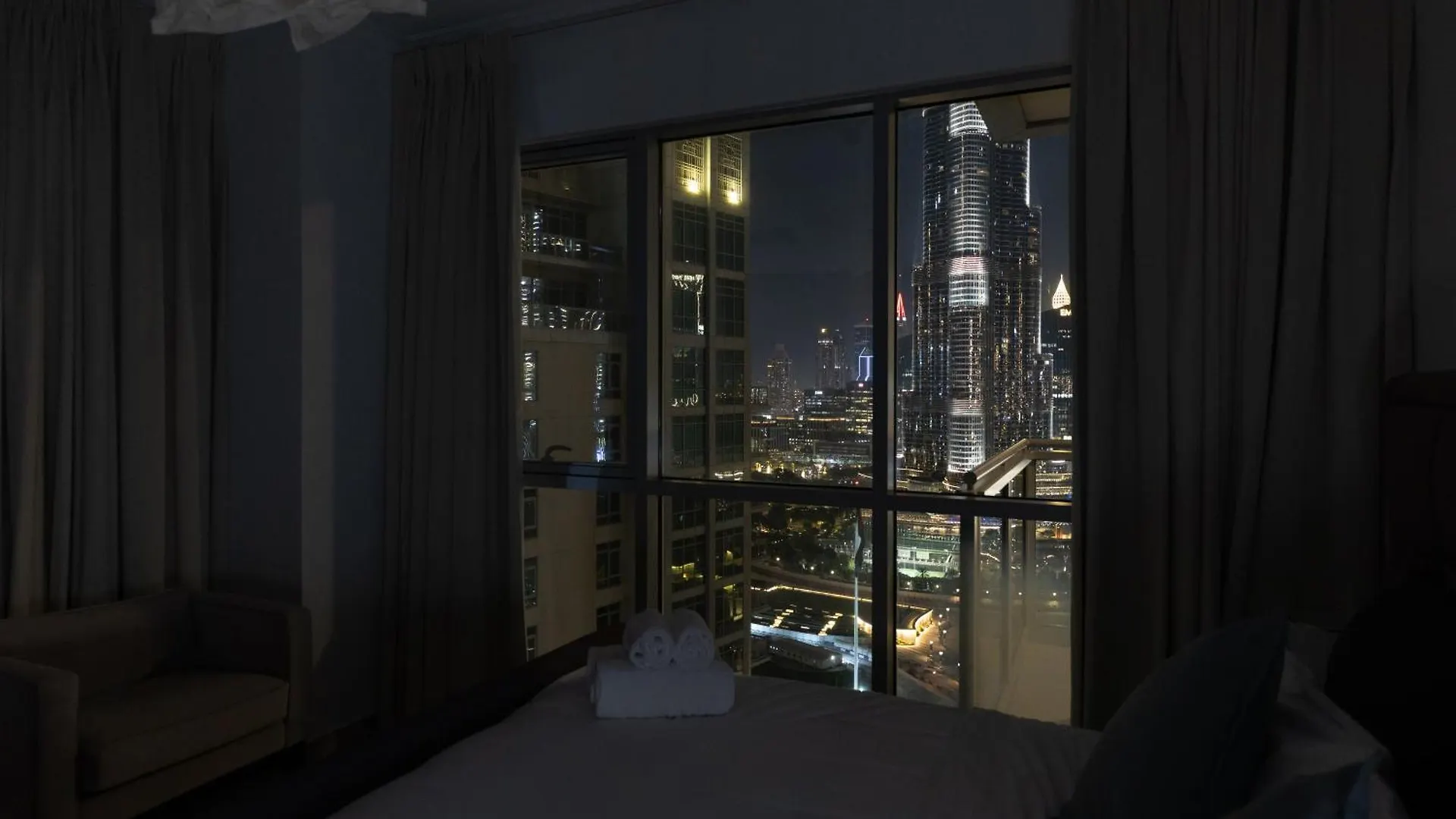 Burj And Fountain View 3Br Plus Maids Дубай