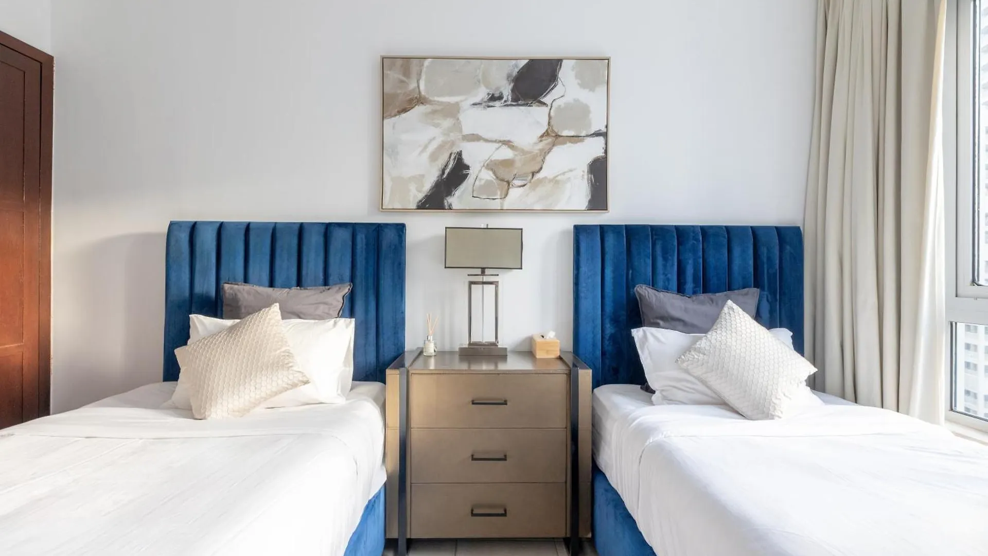 Apartment Burj And Fountain View 3Br Plus Maids Dubai