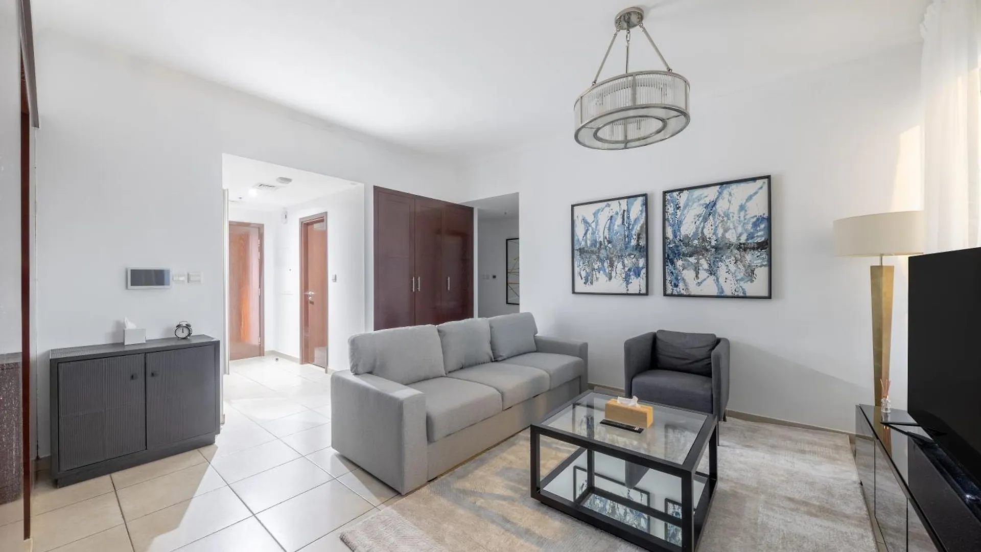 Burj And Fountain View 3Br Plus Maids Dubai Apartment