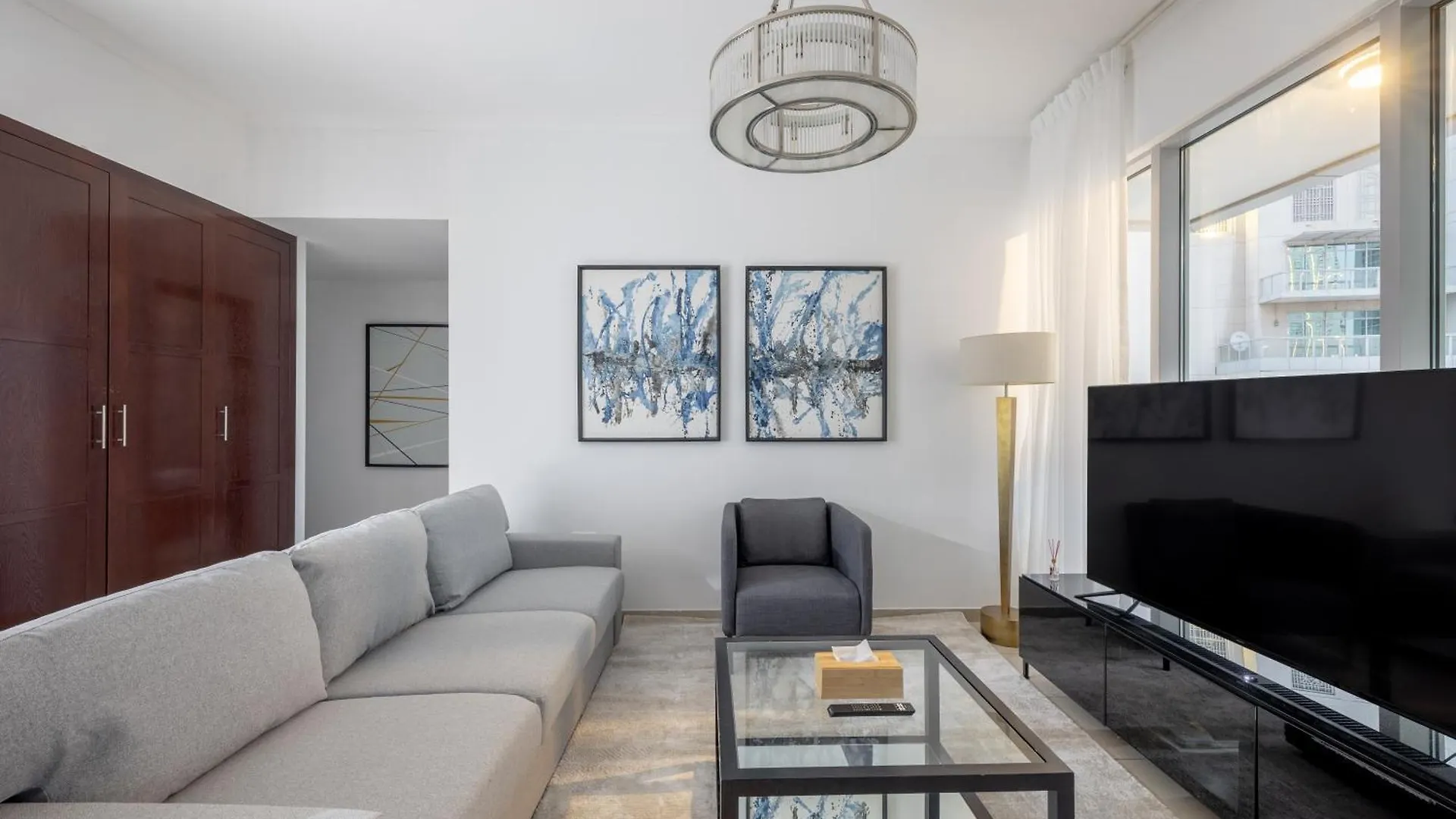 Burj And Fountain View 3Br Plus Maids Dubai