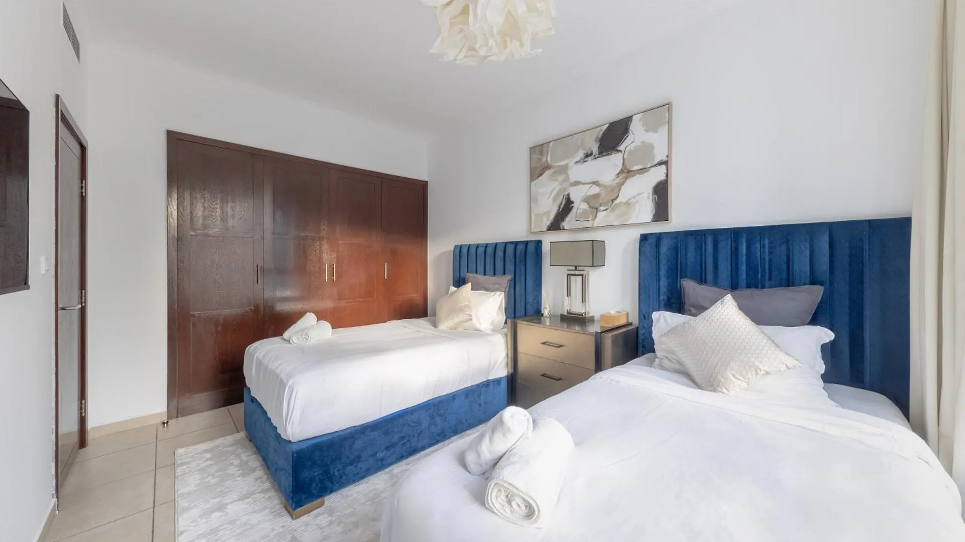 Burj And Fountain View 3Br Plus Maids Dubai United Arab Emirates
