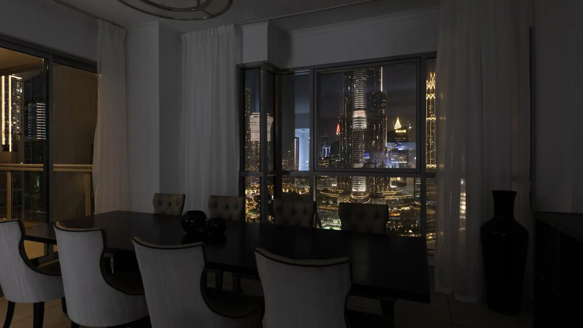 Burj And Fountain View 3Br Plus Maids Dubai United Arab Emirates