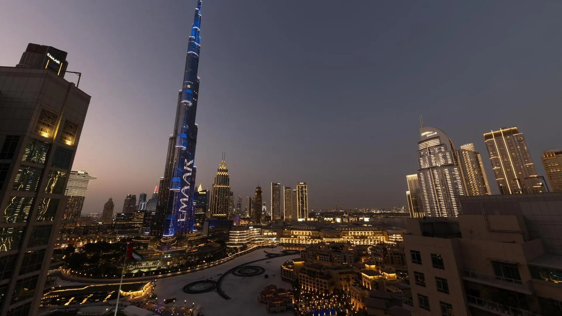 Burj And Fountain View 3Br Plus Maids Dubai